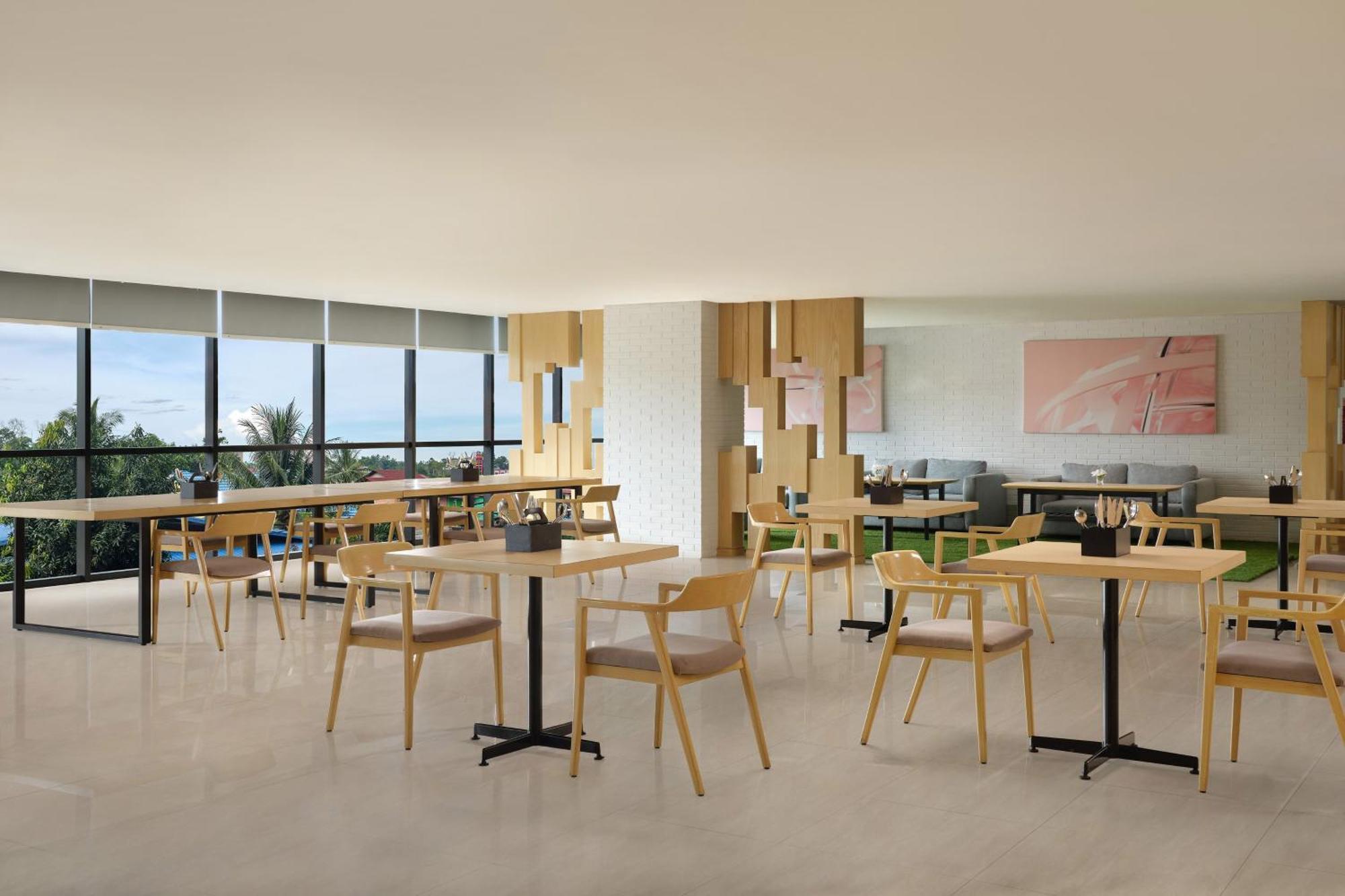 Four Points By Sheraton Balikpapan Exterior photo
